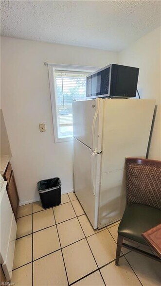 More Photos Of 3537 Liberty Ave, Vermilion Hotel For Sale