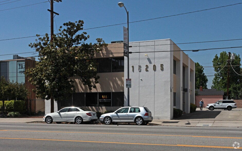 Primary Photo Of 15205 Burbank Blvd, Sherman Oaks Office For Lease