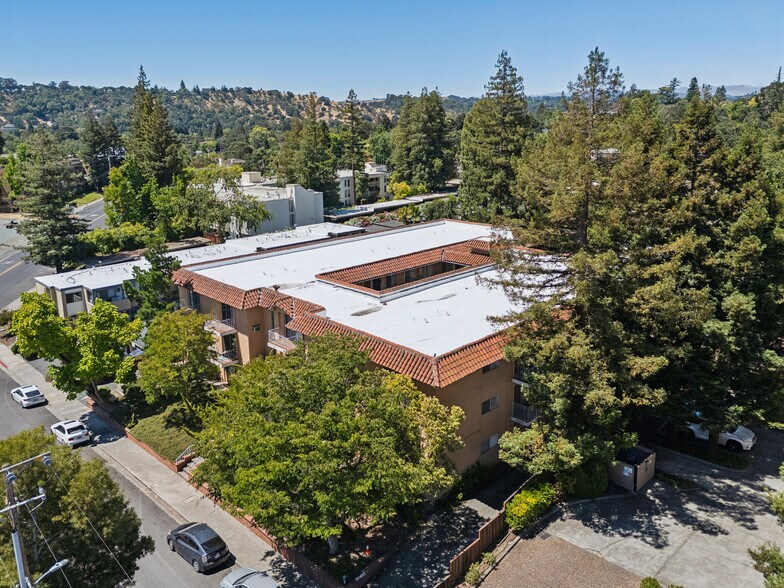 More Photos Of 1183 Saranap Ave, Walnut Creek Apartments For Sale