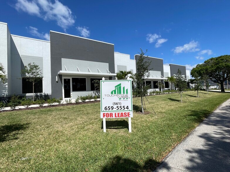 More Photos Of 1740 E Tiffany Dr, Mangonia Park Light Distribution For Lease