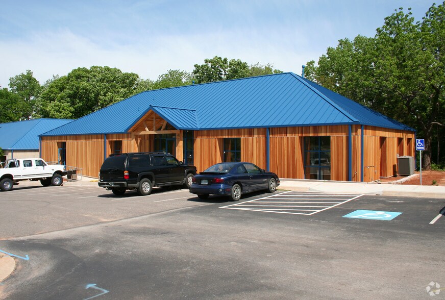 More Photos Of 3260 Marshall Ave, Norman Office Residential For Lease