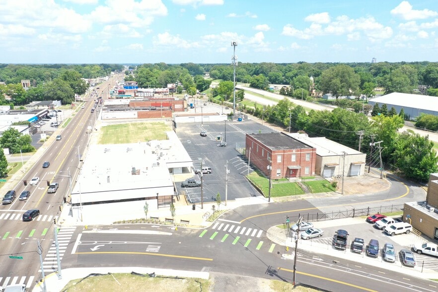 More Photos Of 3393-3437 Summer Ave, Memphis Storefront For Lease