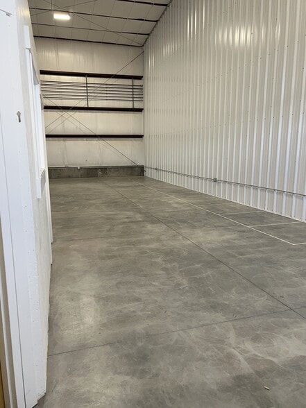 More Photos Of 1900 N 200 E, Spanish Fork Warehouse For Lease