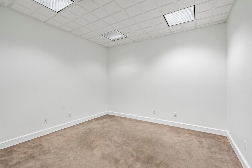 More Photos Of 1735 W Hibiscus Blvd, Melbourne Medical For Lease