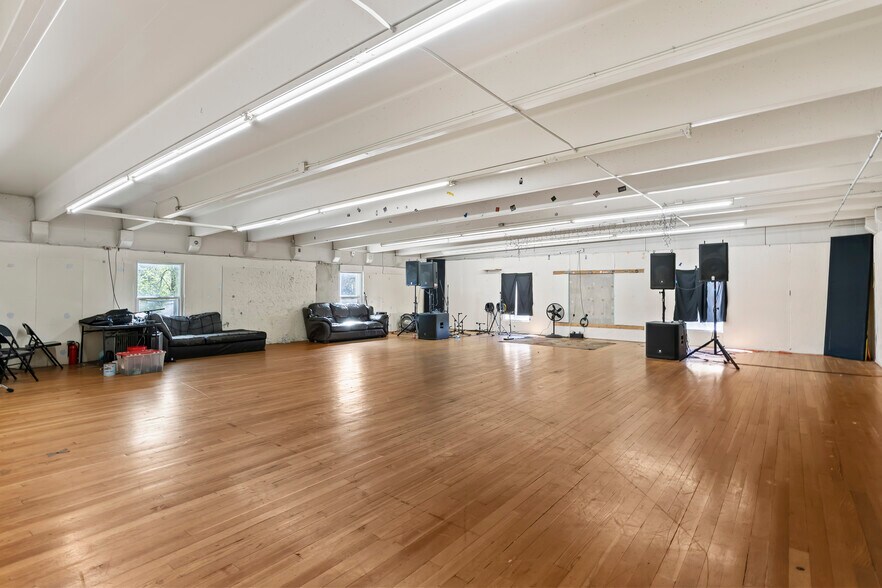 More Photos Of 3701 Washington Blvd, Ogden Freestanding For Sale