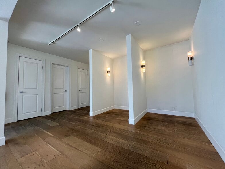 More Photos Of 208 Monterey Ave, Capitola Storefront For Lease