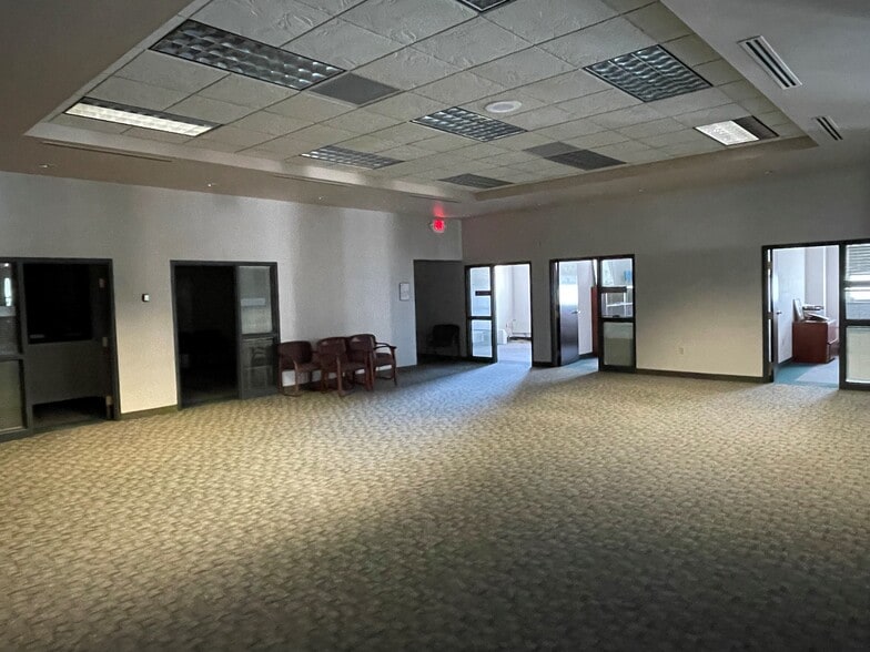 More Photos Of 801 State St, Erie Bank For Lease