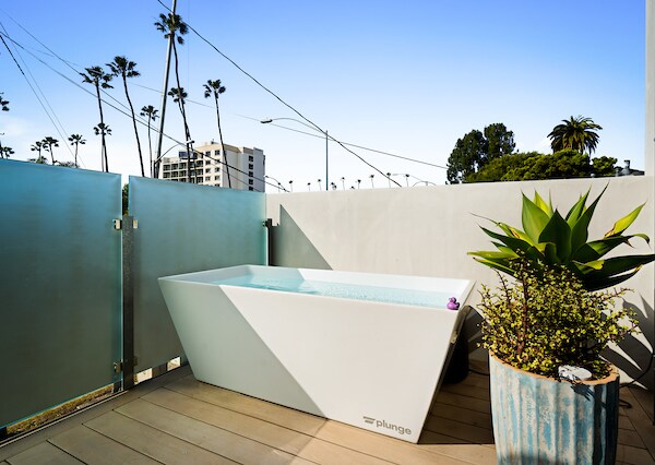 More Photos Of 2210 Main St, Santa Monica Office Residential For Sale