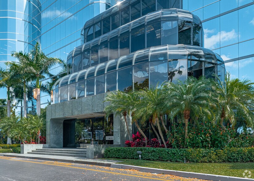 More Photos Of 1000 Corporate Dr, Fort Lauderdale Office For Lease