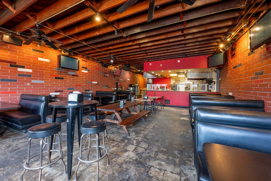More Photos Of 1459 Garnet Ave, San Diego Restaurant For Lease