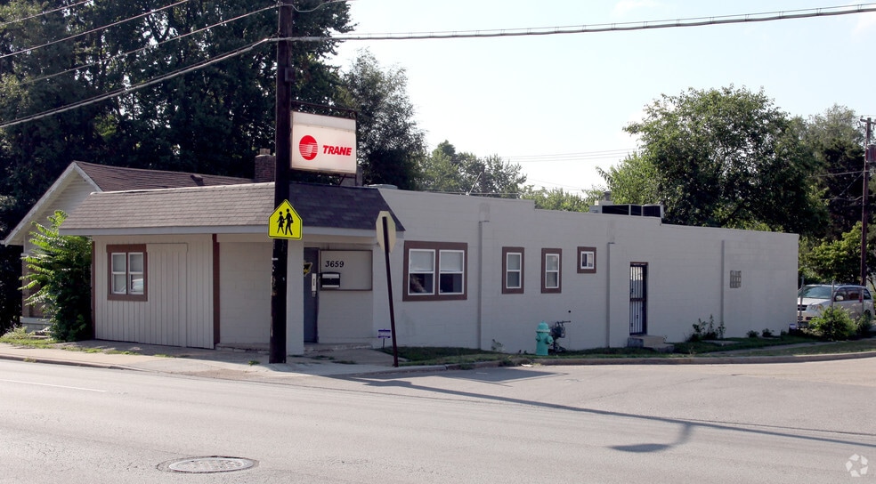 Primary Photo Of 3659 W 10th St, Indianapolis Freestanding For Sale