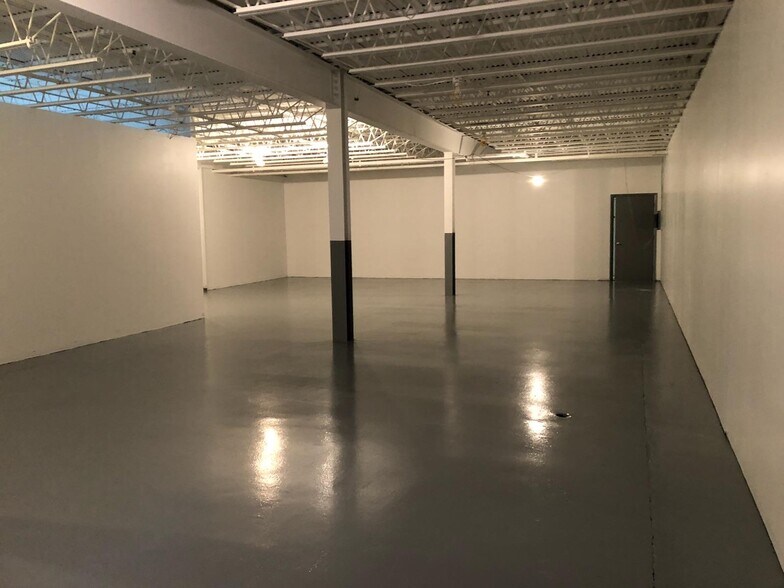 More Photos Of 91-111 French Ave, Braintree Manufacturing For Lease