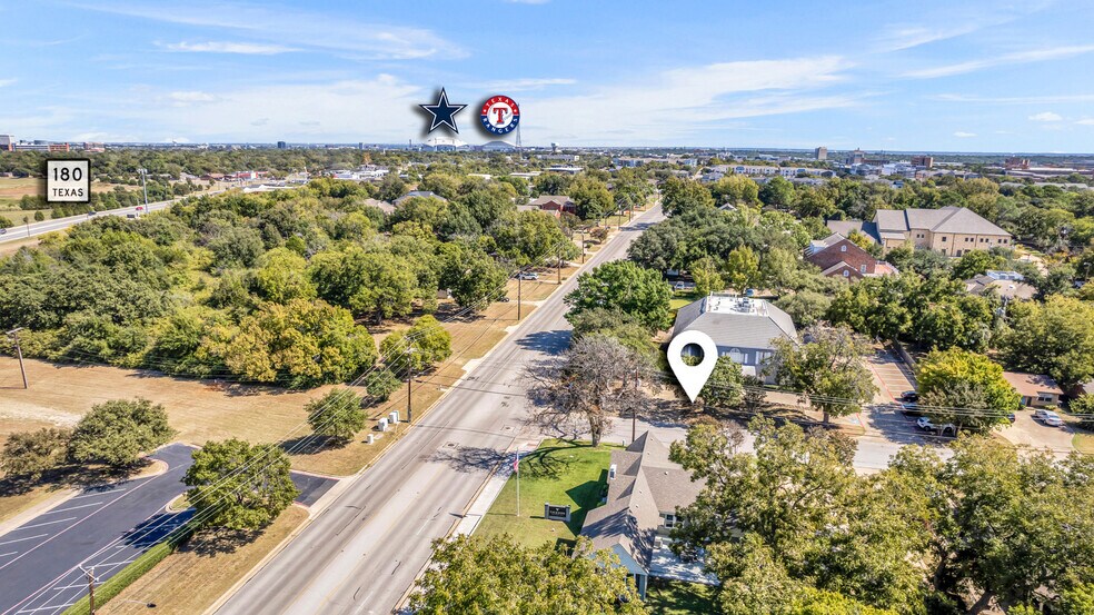 More Photos Of 1500 W Abram St, Arlington Medical For Lease