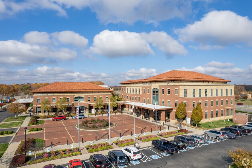 More Photos Of 601 Watkins Centre Pky, Midlothian Medical For Lease