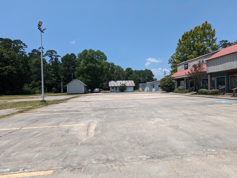 More Photos Of 11261 Highway 12, Orange Freestanding For Sale