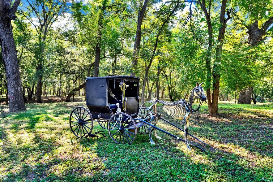 More Photos Of 1877 County Road 4713, La Coste Land For Sale