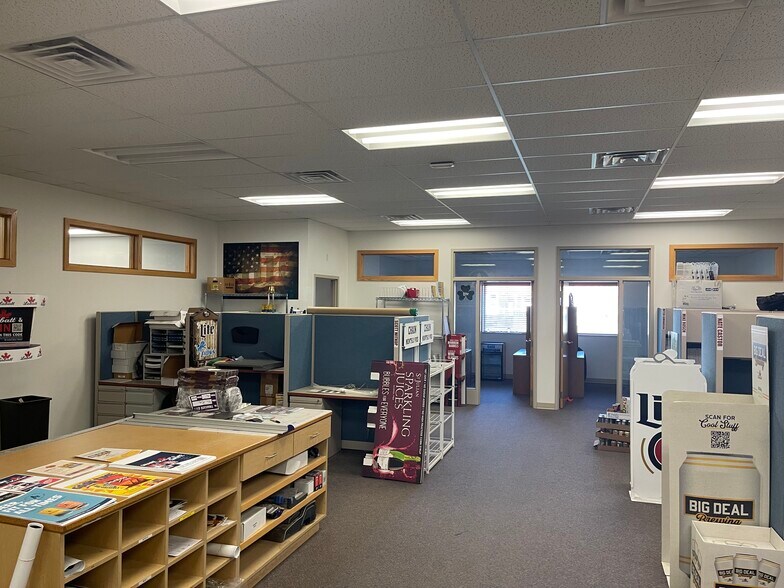 More Photos Of 2325 Sybrant Rd, Traverse City Warehouse For Sale