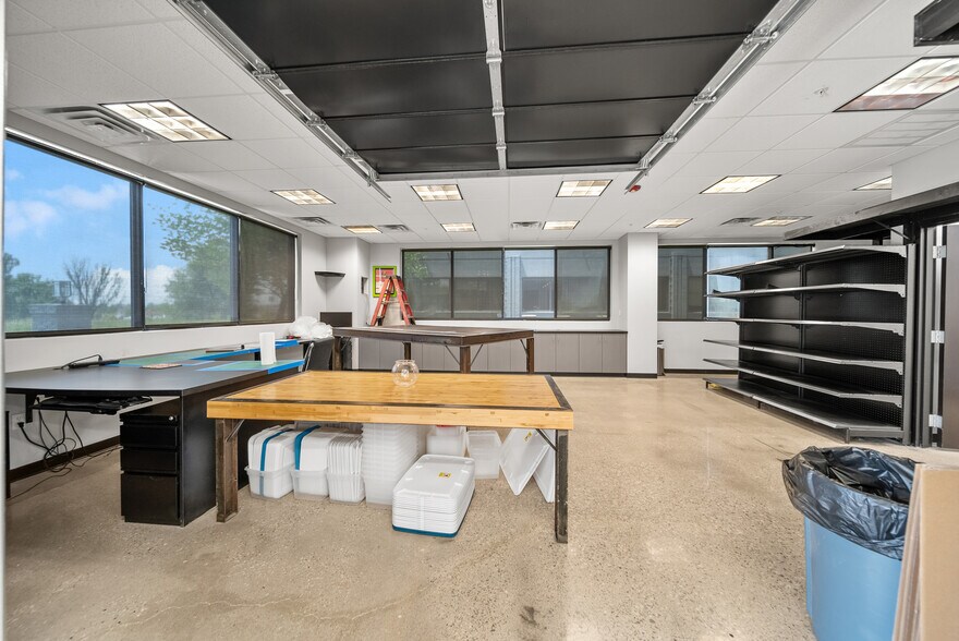 More Photos Of 210 SE 34th St, Bentonville Office For Sale