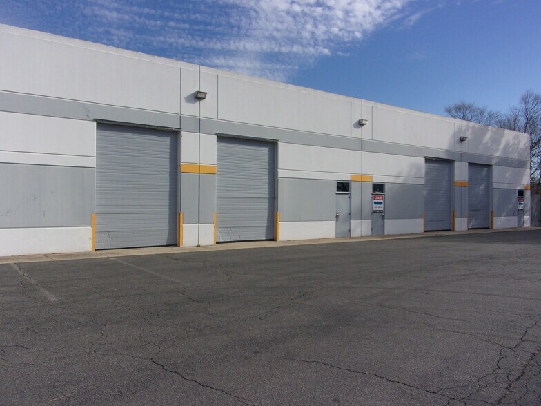 More Photos Of 8197 Euclid Ct, Manassas Park Warehouse For Lease