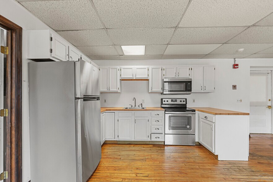 More Photos Of 55 Crystal St, Lenox Dale Apartments For Sale