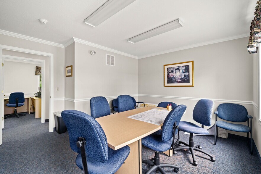 More Photos Of 15 Garden Rd, Plaistow Office For Sale