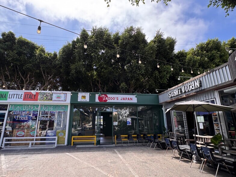 Primary Photo Of 2400 Main St, Santa Monica Auto Repair For Lease
