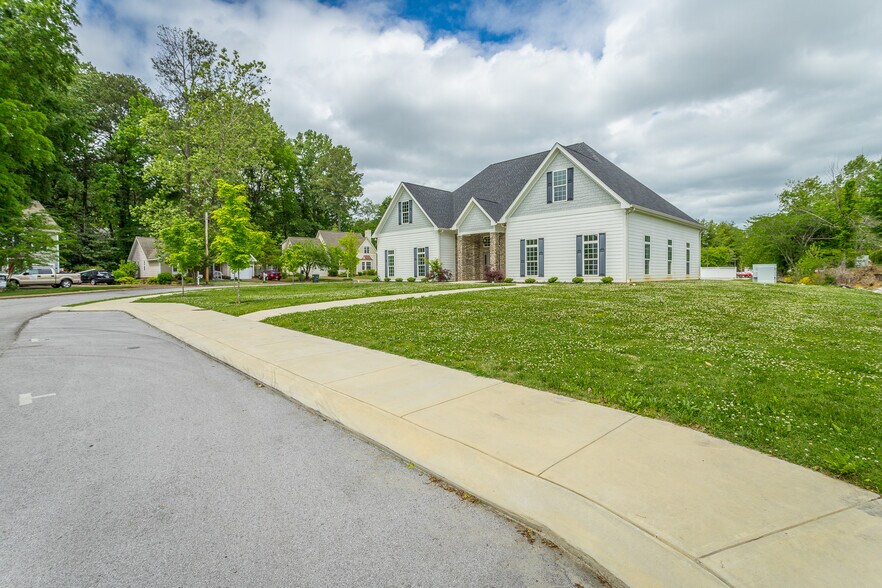 More Photos Of 7385 Applegate Ln, Chattanooga Medical For Lease
