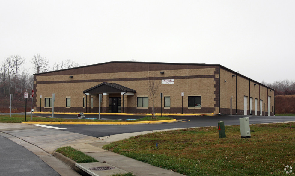 Primary Photo Of 42 Blackjack Rd, Fredericksburg Warehouse For Sale