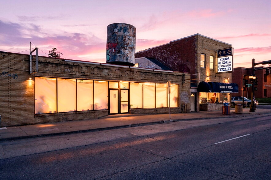 Primary Photo Of 755 N Snelling Ave N, Saint Paul Storefront For Lease
