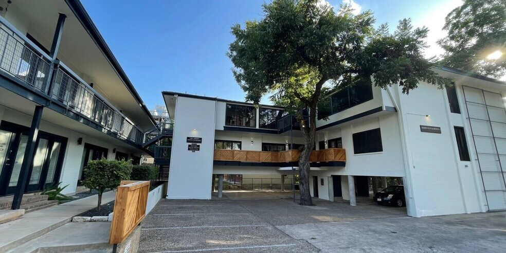 Primary Photo Of 805 W 10th St, Austin Office Residential For Lease