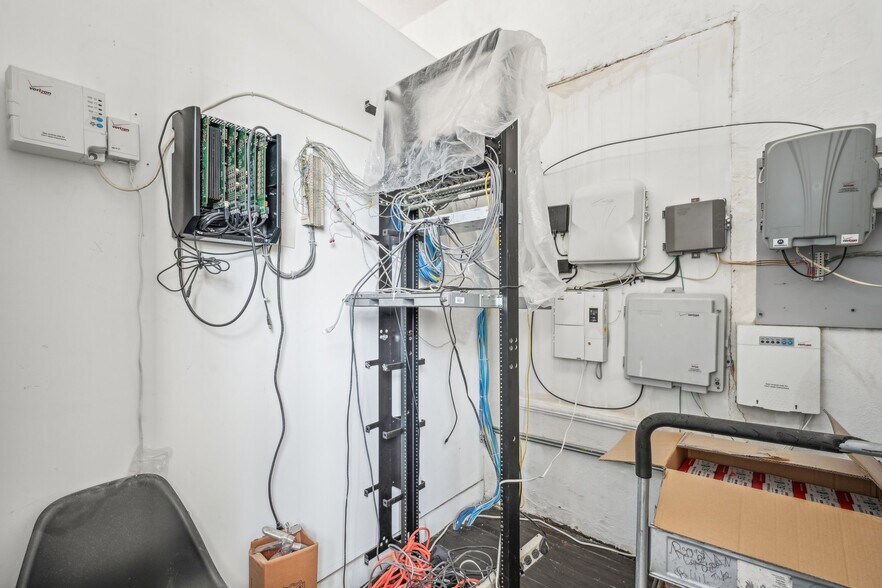 More Photos Of 1027 S Clinton Ave, Trenton Office For Sale