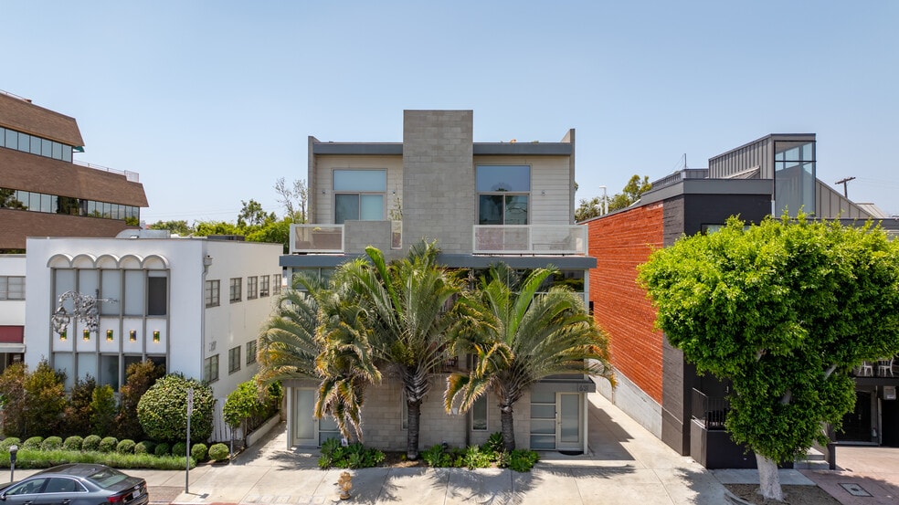 Primary Photo Of 631 N Larchmont Blvd #3, Los Angeles Office Residential For Lease