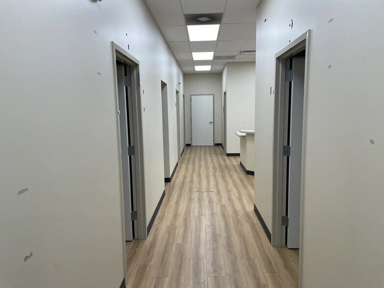 More Photos Of 3516 E 31st St, Tulsa Office For Lease