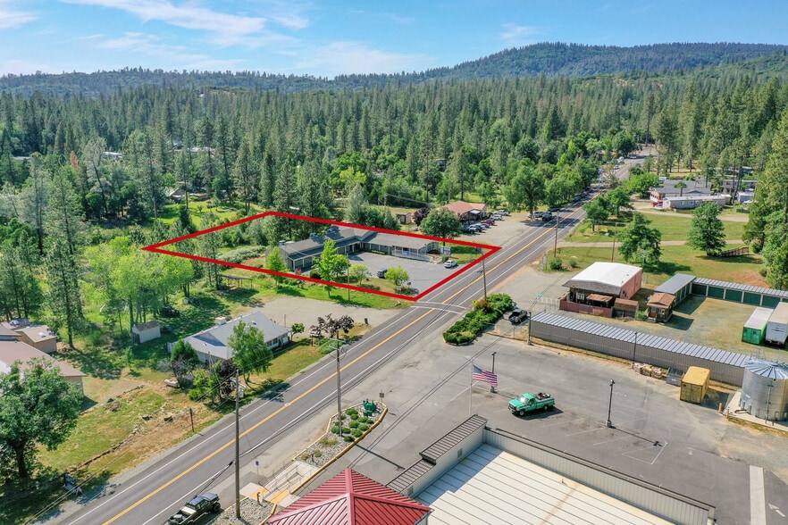 More Photos Of 16850 Willow Glen Rd, Brownsville Storefront Retail Office For Sale