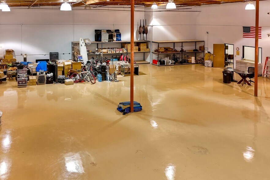 More Photos Of 2221 Las Palmas Dr, Carlsbad Warehouse For Sale