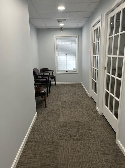 More Photos Of 39 Mill Plain Rd, Danbury Loft Creative Space For Lease