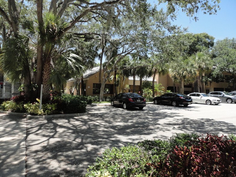 More Photos Of 11211 Prosperity Farms Rd, Palm Beach Gardens Medical For Sale