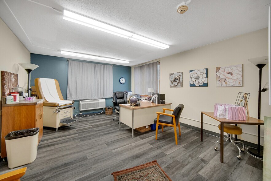 More Photos Of 17430 Dixie Highway, East Hazel Crest Healthcare For Sale