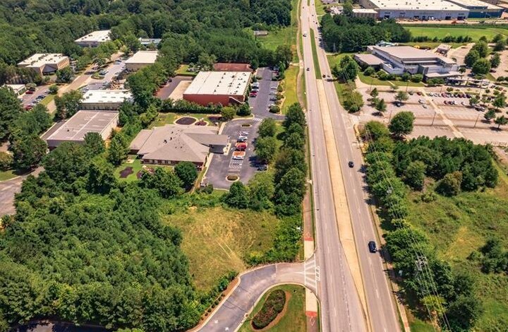More Photos Of Peachtree Industrial Blvd, Berkeley Lake Land For Sale