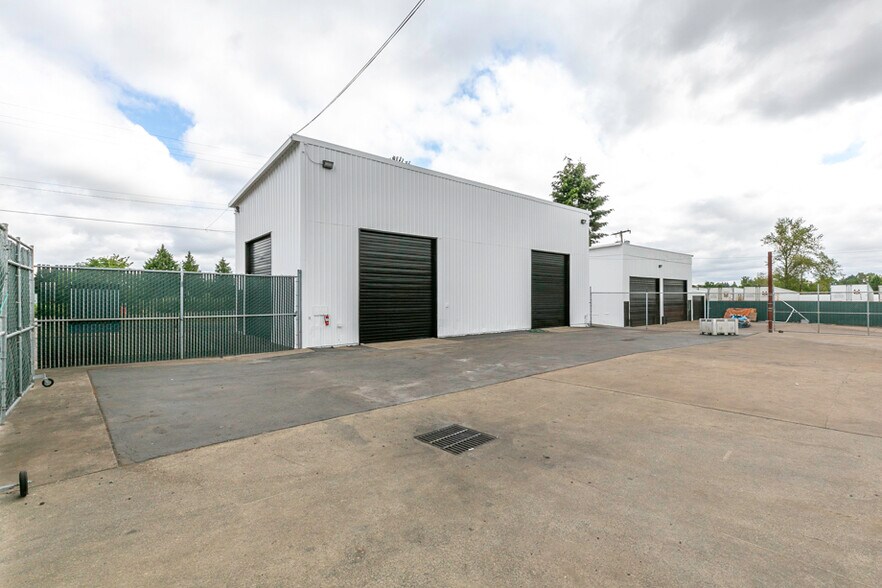 More Photos Of , Salem Unknown For Sale