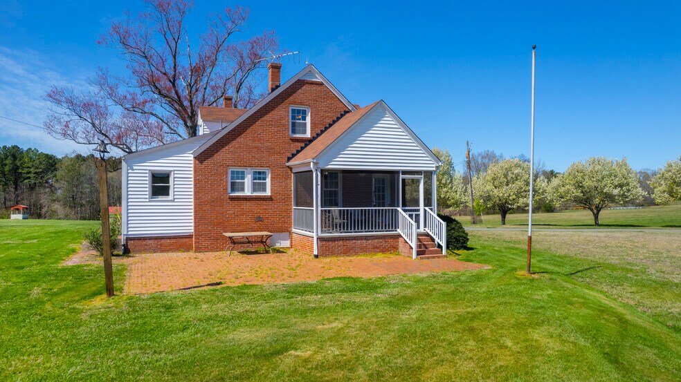 More Photos Of 3200 Bliss Trail, Stem Lodge Meeting Hall For Sale