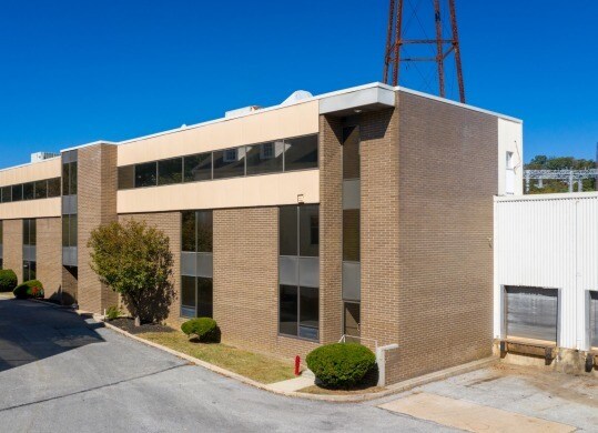 More Photos Of 2 New Rd, Aston Township Warehouse For Lease