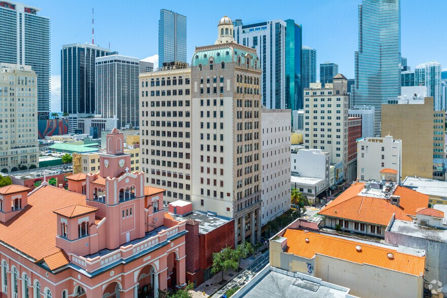 Primary Photo Of 117 NE 1st Ave, Miami Coworking Space