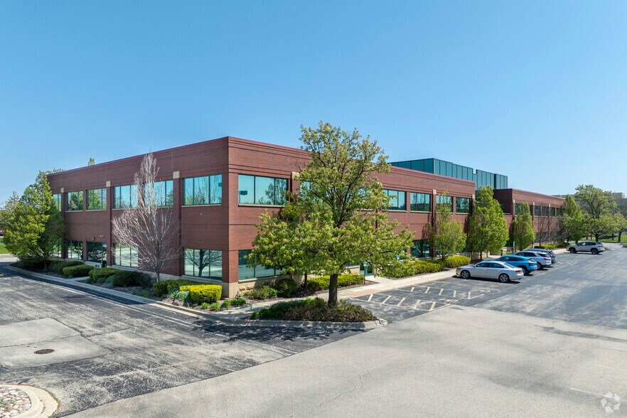 Primary Photo Of 400 N Lakeview Pky, Vernon Hills Office For Sale