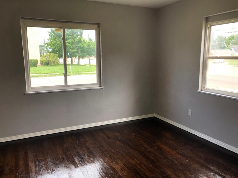 More Photos Of 2921 N Main St, Dayton Apartments For Sale