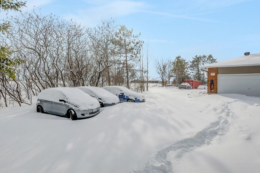 More Photos Of 2991 Carp Rd, Ottawa Office For Lease