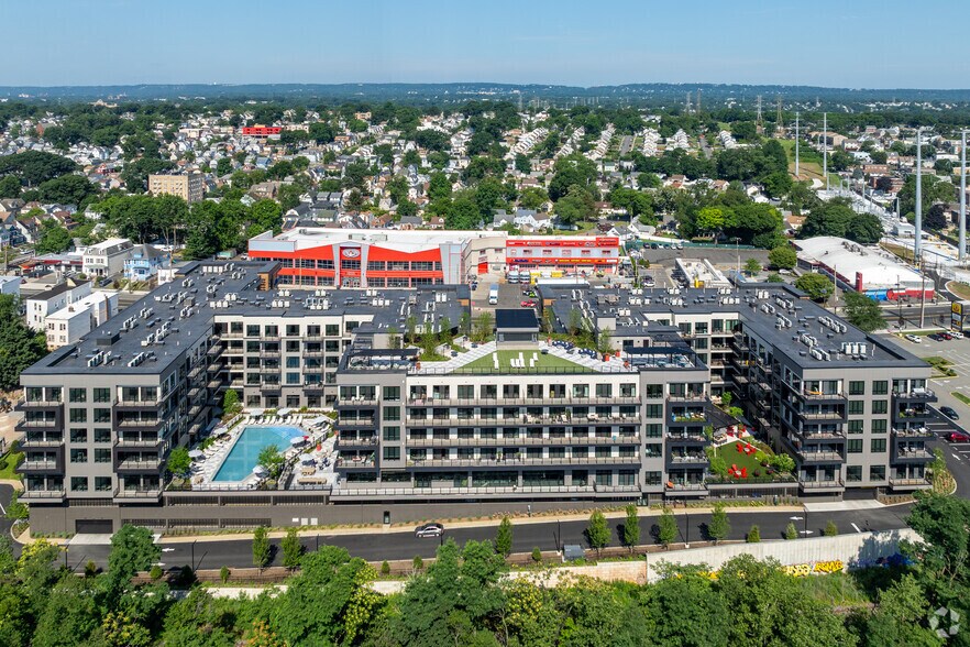 More Photos Of 630 Washington Ave, Belleville Apartments For Lease