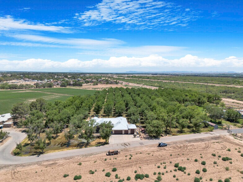 More Photos Of 636 Keagle Rd, Socorro Specialty For Sale