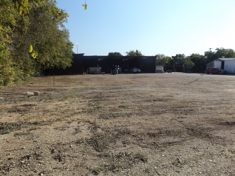 More Photos Of 11523 Jones Maltsberger Rd, San Antonio Warehouse For Lease