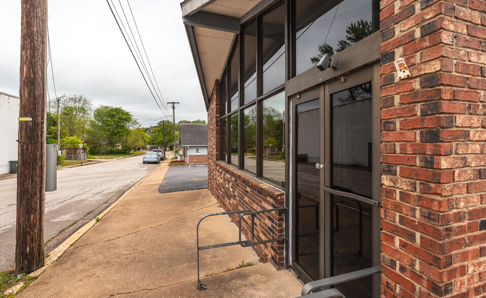More Photos Of 217 North St, Waynesville General Retail For Sale